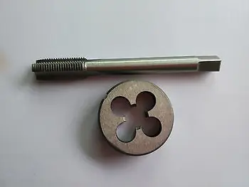 1 stk HSS M10 X 1.0 mm-Stik til Venstre og Tryk på 1 M10 X 1,0 mm Venstre Dør Threading Værktøj