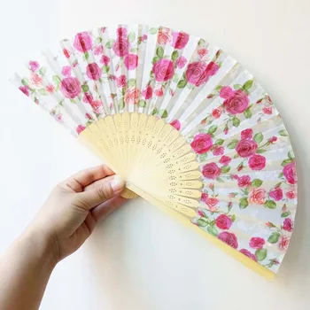 100pcs Elegant Blomme Cherry Blossom Silke Fan Bryllup Favoriserer Steg Blomst Hånd Fan Design Ideer Gave Customized LOGO ZA6009