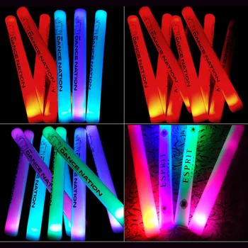 100pcs/masse Led-lys Glød Pinde Stick Med Tilpassede Logo Bløde Hepper LED-Lys Op Svamp Stick Til Bryllup Fødselsdag