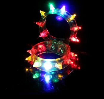 100pcs Nye Ankomst Multi farver night glow stick blottere armbånd knæklys festival elementer DIY led party kids legetøj
