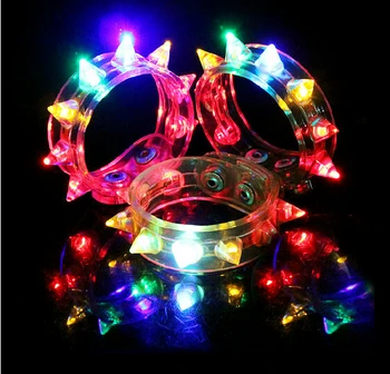 100pcs Nye Ankomst Multi farver night glow stick blottere armbånd knæklys festival elementer DIY led party kids legetøj
