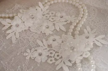 2 pc Lace applique, perle lace applique med 3D blomster, håndlavede medaljon blonde pynt