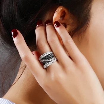 2018 Bred sort og hvid cubic zirconia Finger ring Trendy Engros Smykker Smukke Kobber, metal Fashion Store Ringe