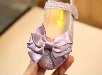 2018 foråret nye lejligheder piger enkelt sko til børn dans prinsesse sko lyse læder bue baby studerende casual sko sneakers