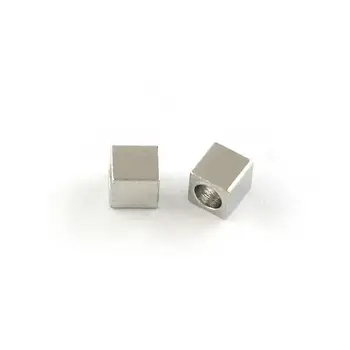 304 Rustfrit Stål Cube Perle Afstandsstykker, Rustfrit Stål Farve, 3x3x3mm, Hul: 2mm