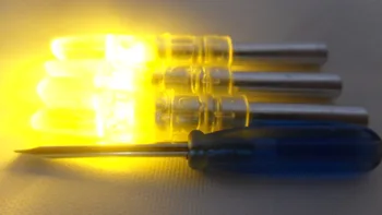 3pcs Automatisk Tændte Nock Compound Bue LED Pil Nock passer til 6,2 mm Aksel Gratis Fragt