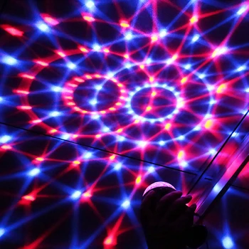 3W RGB-Party Scene, Lys, Musik, Lyd Aktiveres Roterende Magic Ball Projektor Fjernbetjening Danse Disco Lys til DJ KTV Bar
