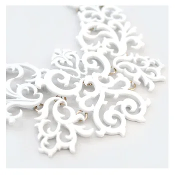 99 carat smykker i Europæisk stil, klassisk stil hvid kvinde hugget hul kort halskæde overdrevet For Kvinder Gratis Fragt
