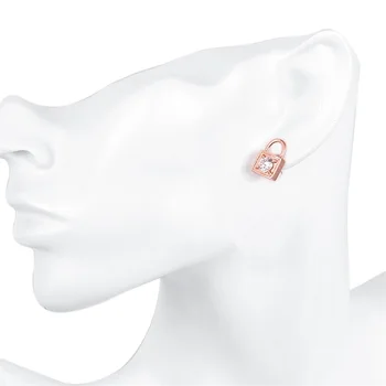 Berømte Mærke Specielle Design Øreringe Til Kvinder-Tasten & Lock Charms Guld Farve Stud Øreringe Med Cubic Zirconia Unik Gave