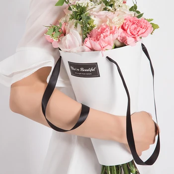 Bouillocene blomster og blomster minimalistisk emballage hånd-bundet buket emballage