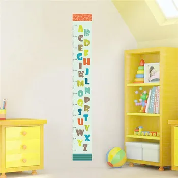 Dejlig smilende ansigt 26 bogstaver højde måle wall stickers til børn værelser tegnefilm pvc vækst chart vægoverføringsbilleder kunst vægmaleri indretning