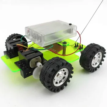 DIY Dobbelt Motor Bil 4-kanals Fjernbetjening Håndlavet Bilen Puslespil Model Barn Videnskabelige Eksperimenter Værktøj Uden Batteri