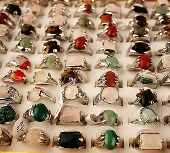 Engros blande stilarter 100pcs kvinders sten retro vintage smykker ringe er helt nyt med et display box