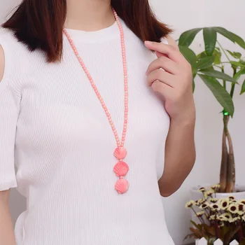 Engros-Pink Naturlige Shell Perler Halskæde Med Scallope Form Halskæde Sweater Kæde Heldig for Kvinder Girl Smykker