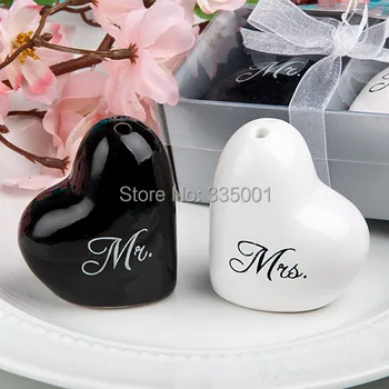 Gratis forsendelse Keramiske Bryllup Favoriserer Hjerte form Mr. og Mrs. Salt og Peber Shakers Brude Fordel Gaver 200pcs=100 gaveæsker