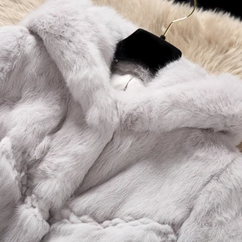 Hele huden ægte kanin pels vinterfrakke outwerwear kvinder En linje i loose fit naturlige pels, jakker med en hætte 2017 efteråret