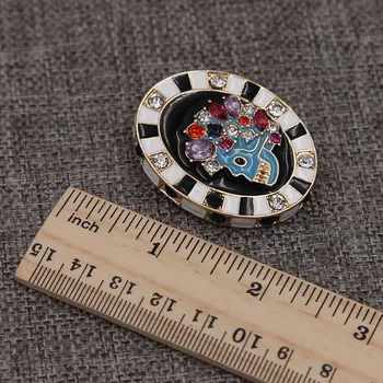 Hvid Emalje Oval Kranium Broche Pin Krystal Rhinestone Geometriske Form Unisex Tøjet Vintage Mode Smykker Tilbehør