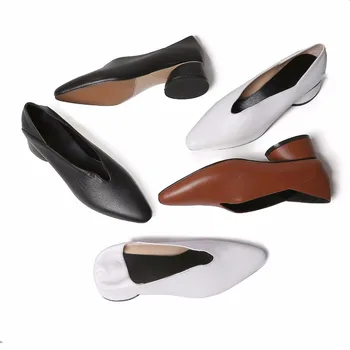 Krazing Pot 2018 ægte læder Europæiske designer mærke sko hule spids tå tyk med hæle Britiske simpel engelsk pumper L70