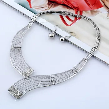 LZHLQ Geometriske Splejse Hule Choker Halskæde Mode Metal Belagt Kvinder Kravebenet Halskæder Trendy Rhinestone Kæde Smykker