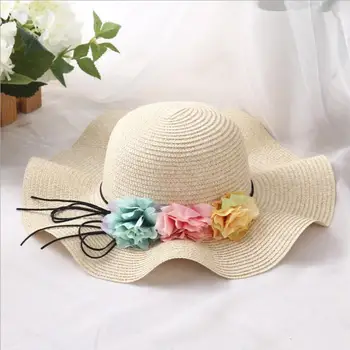Mode forældre-barn-Søde blomst solhatte Pige håndlavede halm bølge wide brim solhatte casual skygge hat sommeren kvinde strand hat