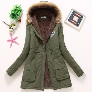 Nye vinter militære frakker kvinder bomuld forede hætteklædte jakke mellemlang lang casual parka tykkelse plus størrelse XXXL dyne sne outwear