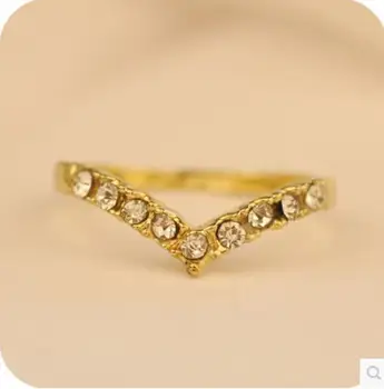 OMH engros 5.5 16mm golden form af en V unikke design stil Mosaik krystal, legering ring for kvinder JZ16