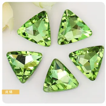 Overlegen kvalitet smykker tilbehør Apple green trianglar Pegede bunden glass crystal rhinestones DIY kjole og se 20pcs
