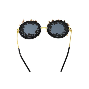 Super Luksus Barok Solbriller Kvinder Metal Blomst Vintage Brand Design Solbriller Kvinder Udendørs Casual Mode Tilbehør