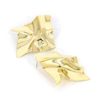 Vintage Guld Metal Uregelmæssige Kurve Geometriske Foldet Statement Smykker Stud Øreringe Til Kvinder Girl