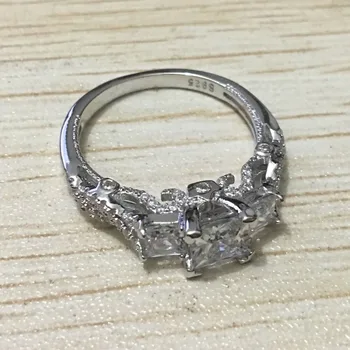 Vintage Kvinder ring 925 sterling Sølv Prinsesse cut 2ct Perle AAAAA zircon cz Bryllup Finger band Ringe til kvinder