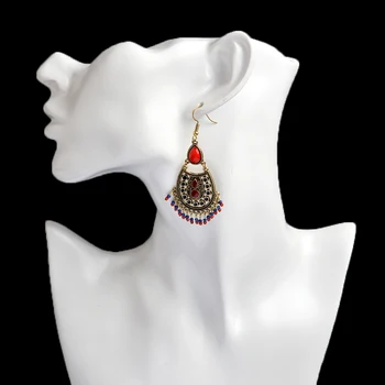 Vintage lysekrone øreringe Røde sten perler hængende statement øreringe Boheme-stil, smykker BOHO øreringe til kvinder