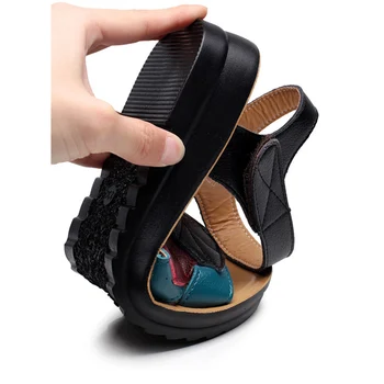 YAERNI sommeren nye mor sandaler bløde bund anti-skid midaldrende mode Kvinde sandaler fladskærms komfortabel kvinder sko 35 41