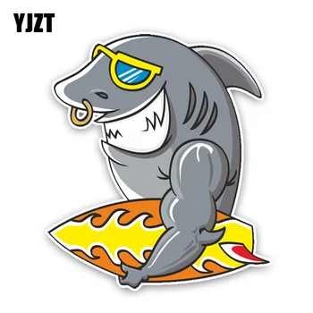 YJZT 12.5*14.3 CM Interessant Tegneserie Surfbræt Haj Farvede PVC af Høj Kvalitet Bil Mærkat Dekoration C1-5340